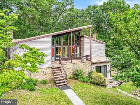 97 MURPHY COURT, BERKELEY SPRINGS, WV 25411