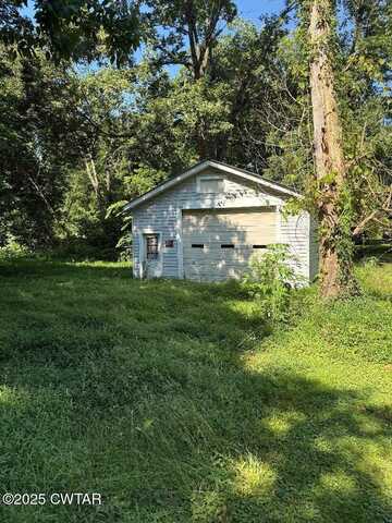 2101 Wahl Street, Milan, TN 38358