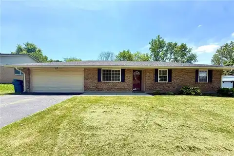 4932 Arrowview Drive, Dayton, OH 45424