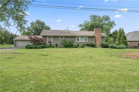 1198 W Social Row Road, Dayton, OH 45458