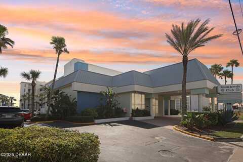 935 S Atlantic Avenue, Daytona Beach, FL 32118