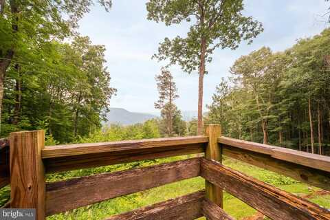 197 HUMMINGBIRD LN, HARMAN, WV 26270
