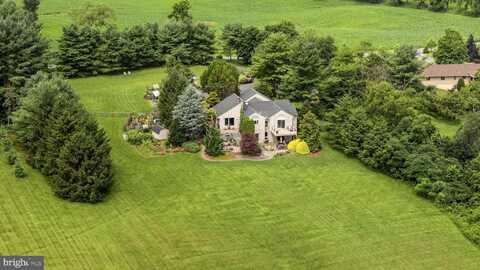125 KLOPP ROAD, ROBESONIA, PA 19551