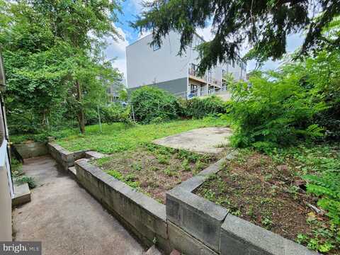 1395 MORRIS ROAD SE, WASHINGTON, DC 20020