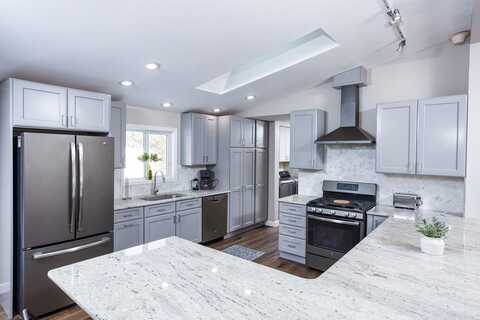 4726 Plum Bottom Rd, Egg Harbor, WI 54209
