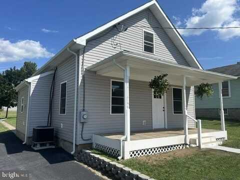 83 JACKSON STREET, PAW PAW, WV 25434