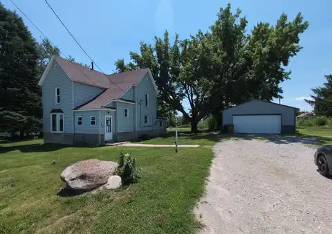 1304 E Pleasant Street, Knoxville, IA 50138