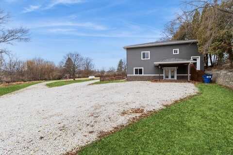 1813 Wiese Garden Road, Marshalltown, IA 50158