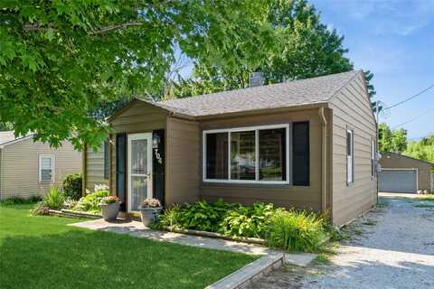 704 Lewis Avenue, Norwalk, IA 50211