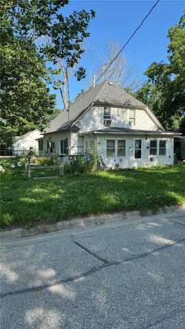 705 Clark Street, Redfield, IA 50233