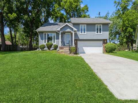 1907 Thornton Court, Des Moines, IA 50320
