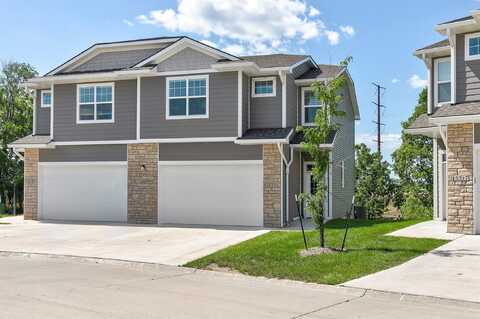 15321 Goldenrod Drive, Urbandale, IA 50323