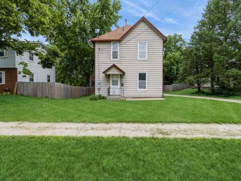 700 W Boston Avenue, Indianola, IA 50125