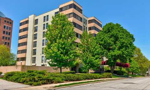 3100 Grand Avenue unit: 2E, Des Moines, IA 50312