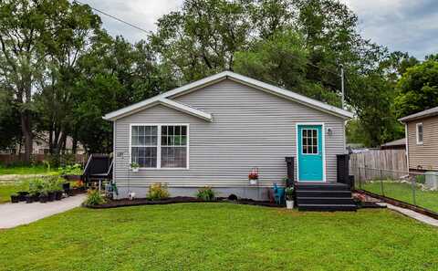 121 SE 33rd Street, Des Moines, IA 50317