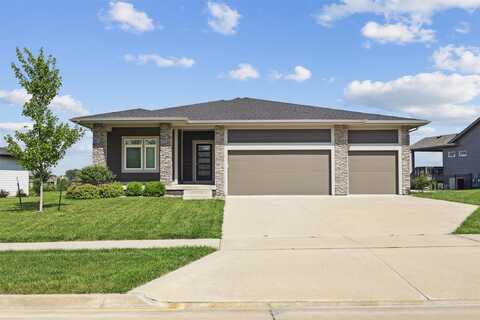 1824 Bentley Court, Norwalk, IA 50211