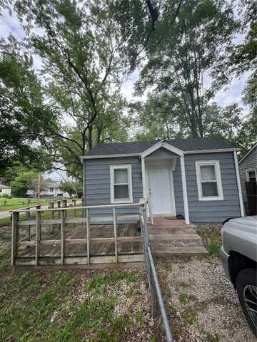 3618 Dubuque Avenue, Des Moines, IA 50317