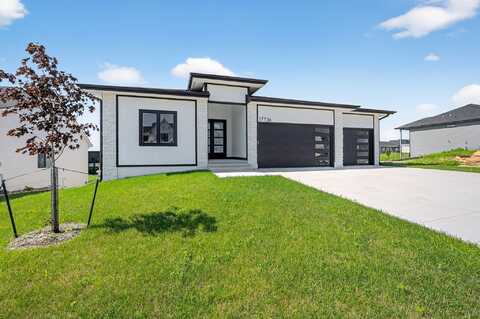 17736 Hammontree Drive, Clive, IA 50325