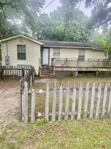 397 E Burdick Avenue, DeFuniak Springs, FL 32433