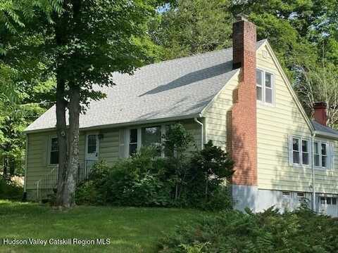 153 Upper Grand Street, Highland, NY 12528