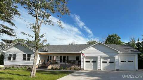 19119 White Pine, Houghton, MI 49931