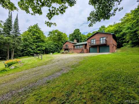 312 Bates Amasa, Iron River, MI 49935