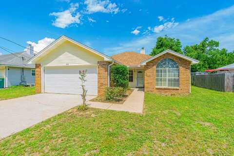 451 Chris Lane, Mary Esther, FL 32569