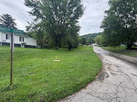 328 SOUTH HIGHLAND AVE, Moundsville, WV 26041