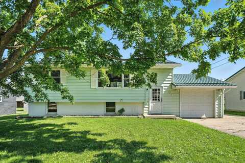 404 E Gardner Street, New Hampton, IA 50659