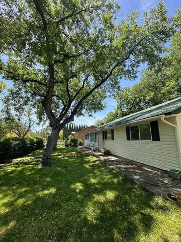191 N ASH CREEK DR, Toquerville, UT 84774