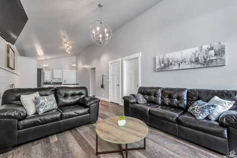 247 S 700 E 54, Salt Lake City, UT 84102