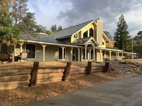 20746 Hidden Lake Boulevard, Friant, CA 93626