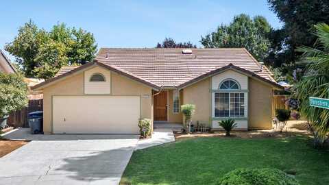 5137 Stuart Avenue W, Fresno, CA 93722