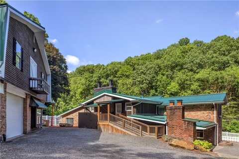 553 Guys Run Rd, Harmar, PA 15024