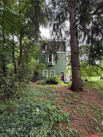 1418 Neshannock Blvd, New Castle, PA 16105