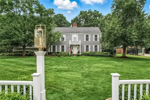 805 Westminster Rd, Hermitage, PA 16148