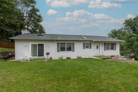37 Green Oak Dr, Kennedy, PA 15108