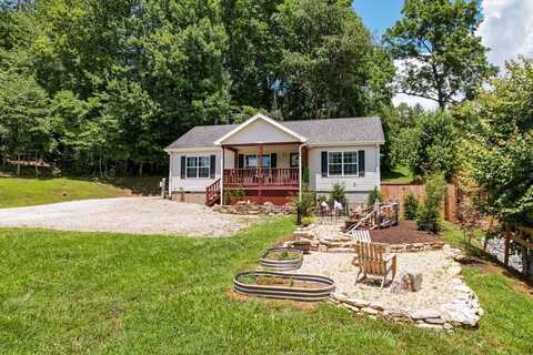 61 Eight Belles Drive, Franklin, NC 28734