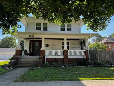 1314 Des Moines, Webster City, IA 50595