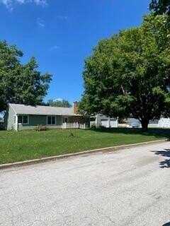 106 4th Ave, Dayton, IA 50530