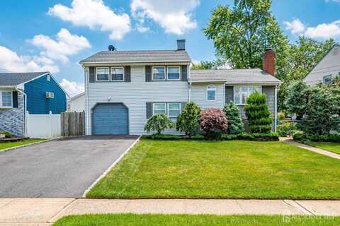 105 Lafayette Road, Fords, NJ 08863
