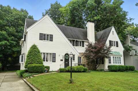 141 Hawthorne Road, Springfield, OH 45504