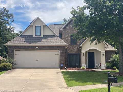 6307 Red Cedar CIR, Fort Smith, AR 72916