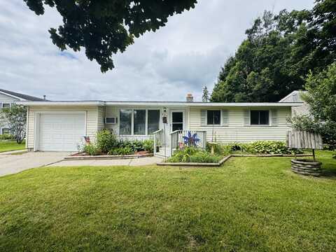 326 N Addison Street, Alpena, MI 49707