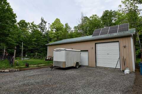 1979 N Everett Road, Roscommon, MI 48653