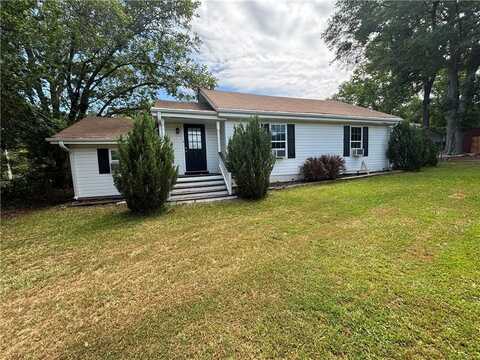 219 Buena Vista Street, Winder, GA 30680