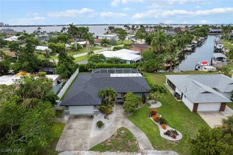 4925 Del Prado Boulevard S, Cape Coral, FL 33904