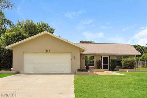 1303 Pine Needle Road, Venice, FL 34285