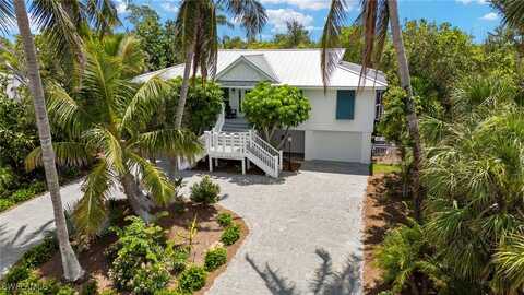 1062 S Yachtsman Drive, Sanibel, FL 33957