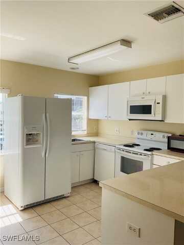 4903 York Street unit: 203, Cape Coral, FL 33904